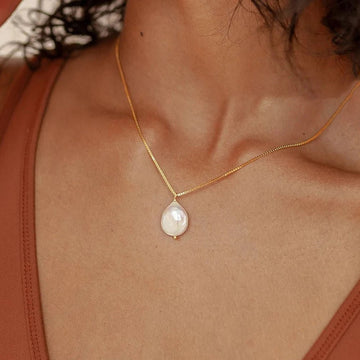 Freshwater Pearl Pendant Necklace