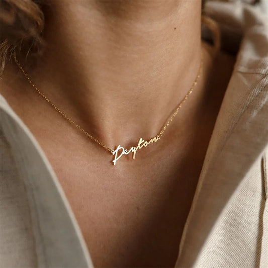 Name Necklace on Minimal Chain - Brilini